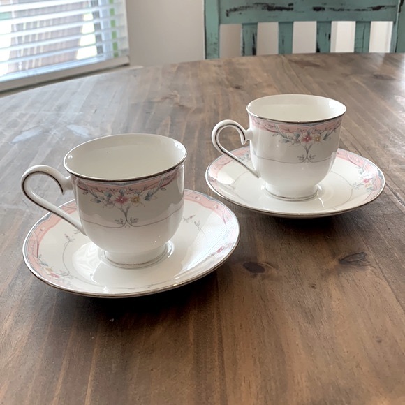 💙LENOX EMILY Teacup and Saucer Plate (Set of 2) - Picture 1 of 6